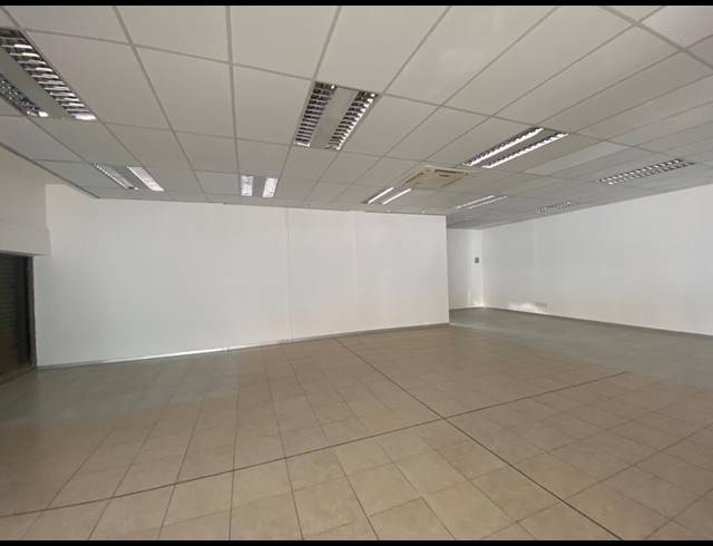 204M² OFFICE TO LET IN INDUSTRIA